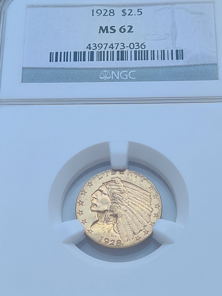 картинка США. 2 1/2 Доллара 1928 г. Золото. 4.18 г*0.900 0.121 oz. СЛАБ NGC MS 62! от магазина Одежда+ 3