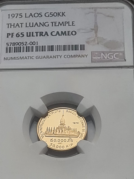 картинка Лаос. 50000 Кип 1975 г. Золото 3.6 г*0.900 0.1042 oz.  Буддийский храм Тхат Луанг! ТИРАЖ 175 ШТ! СЛАБ NGC PF65 ULTRA CAMEO! от магазина Одежда+ 3